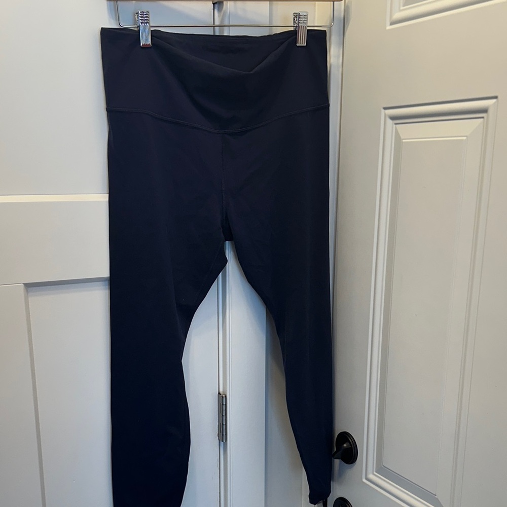 Athleta Ultra High Rise 7/8 Tights in Navy